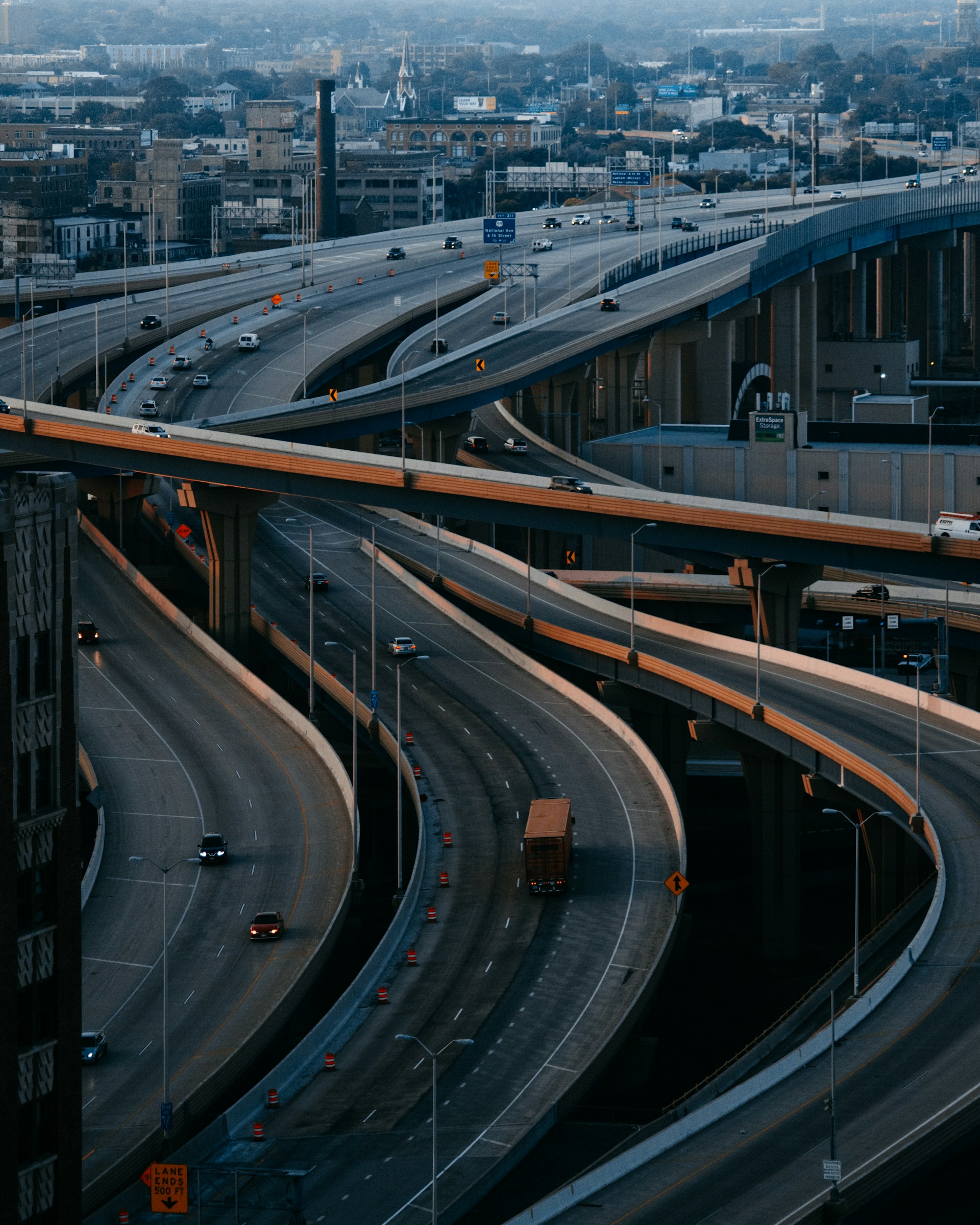 tom barrett oql4dly3nys unsplash